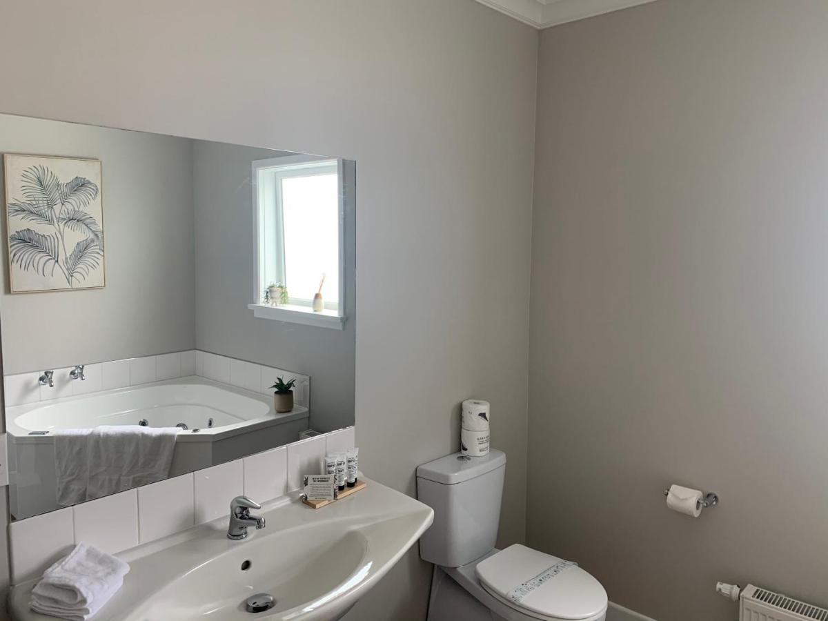 Whare Ma Hotel Инверкаргил Екстериор снимка